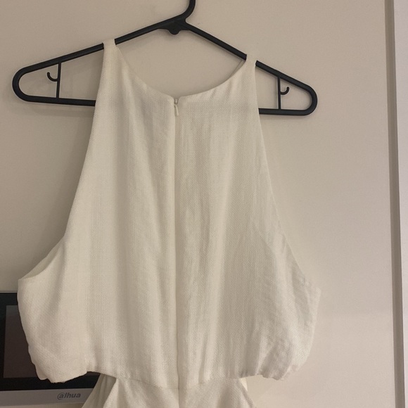 HOST PICK 🤩 Sheike Ivory dress size 16 side cut out detail NWT - Picture 7 of 9